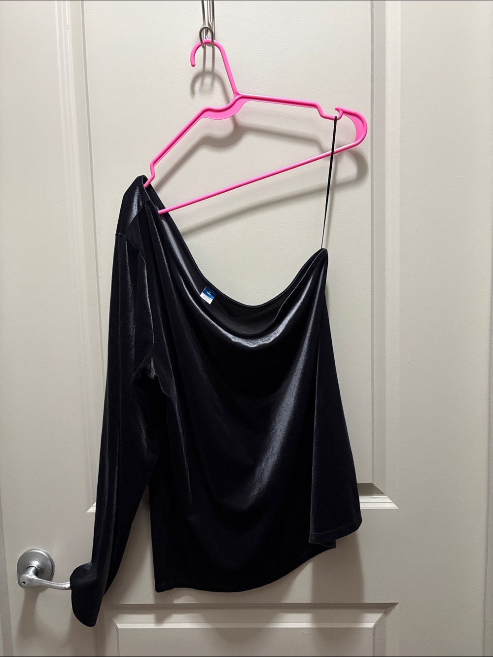 Old Navy Black One-Shoulder Top